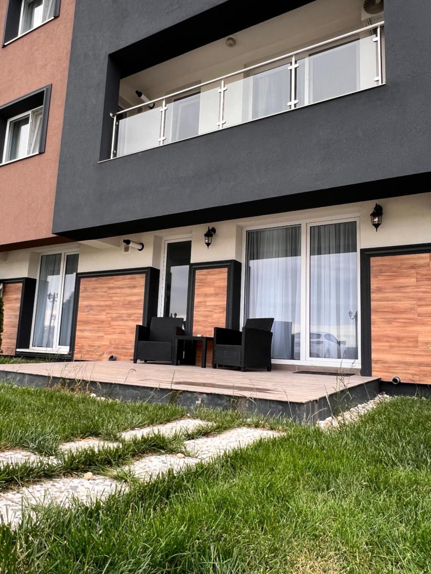 Sun Apartments Otopeni Exteriér fotografie
